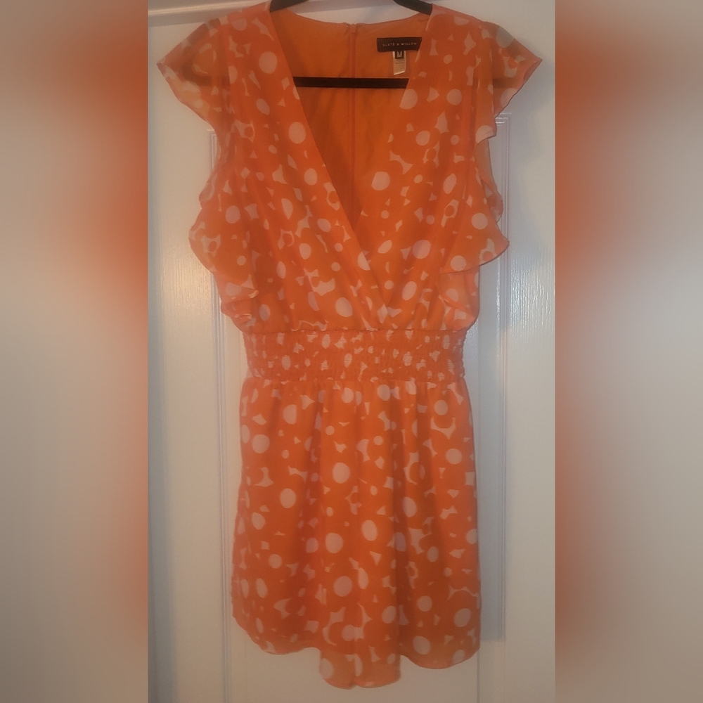 SLATE & WILLOW ROMPER WITH POCKETS.  ZIPPER IN  BACK. LIKE NEW.